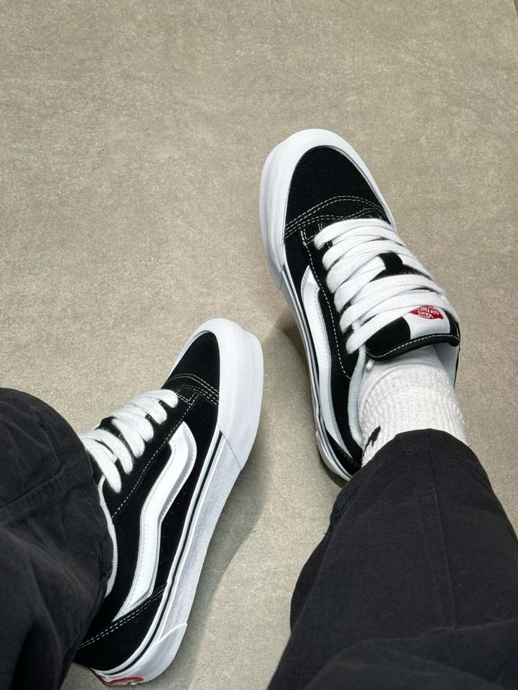 Vans Knu Skool Unissex Preto Branco