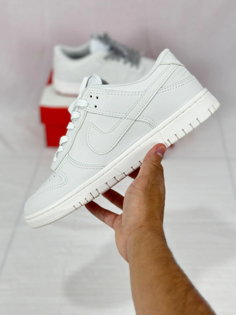 Nike Dunk low branco