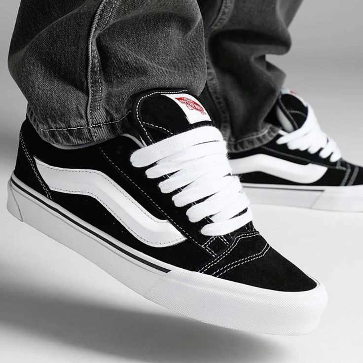 Vans Knu Skool Unissex Preto Branco